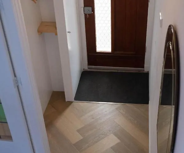 Huis Juliana بيت للعطل *